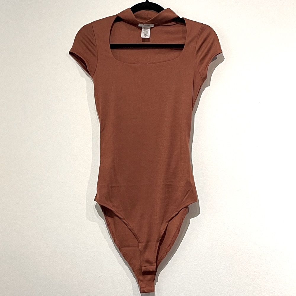NWOT Rosebell Burnt Orange Cutout Bodysuit